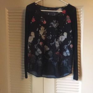 Cute floral long sleeve top